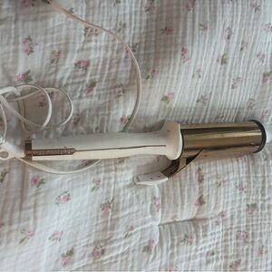 Gold and White Hair Curler